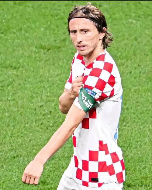 一款翻红的橙光游戏，触发乙游“代入感”之争