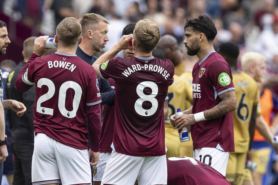 快船新援比尔亮相NFL赛场 现身观战洛杉矶公羊比赛！